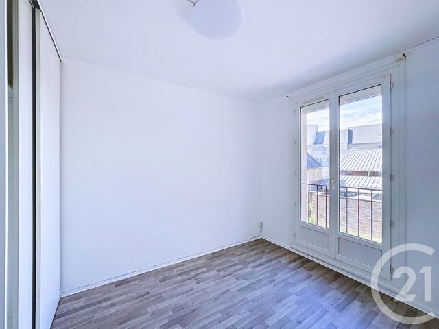 Appartement F3 à vendre - 3 pièces - 53.2 m2 - LAVAL - 53 - PAYS-DE-LOIRE - Century 21 Dréano Immobilier