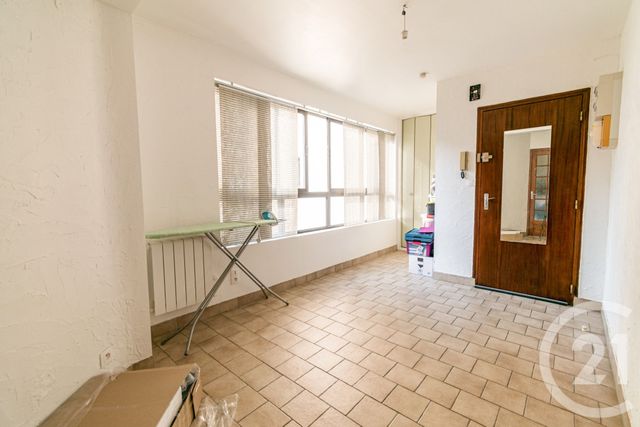 Appartement T3 à vendre - 4 pièces - 76.3 m2 - LAVAL - 53 - PAYS-DE-LOIRE - Century 21 Dréano Immobilier