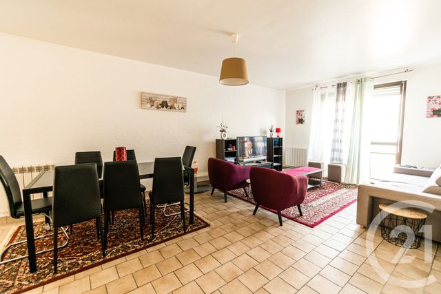 Appartement T3 à vendre - 4 pièces - 76.3 m2 - LAVAL - 53 - PAYS-DE-LOIRE - Century 21 Dréano Immobilier