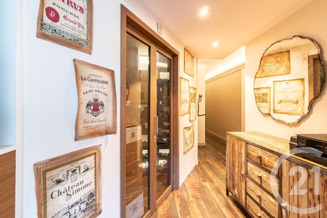 Appartement à vendre - 7 pièces - 180.68 m2 - LAVAL - 53 - PAYS-DE-LOIRE - Century 21 Dréano Immobilier