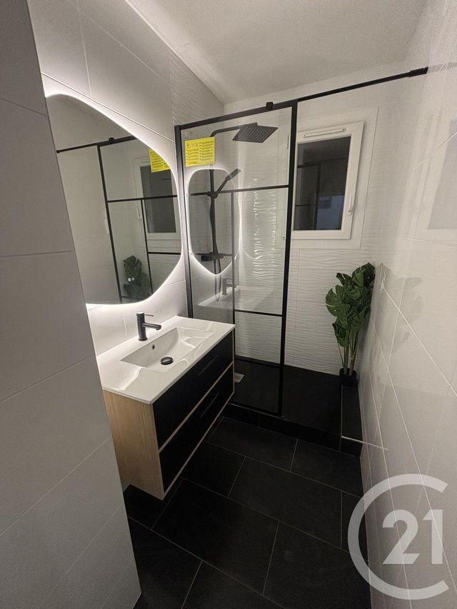 Appartement F4 à vendre - 4 pièces - 69.12 m2 - LAVAL - 53 - PAYS-DE-LOIRE - Century 21 Dréano Immobilier