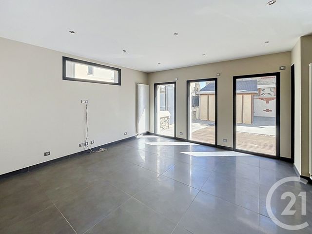 maison à vendre - 9 pièces - 186.0 m2 - LAVAL - 53 - PAYS-DE-LOIRE - Century 21 Dréano Immobilier