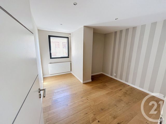 maison à vendre - 9 pièces - 186.0 m2 - LAVAL - 53 - PAYS-DE-LOIRE - Century 21 Dréano Immobilier