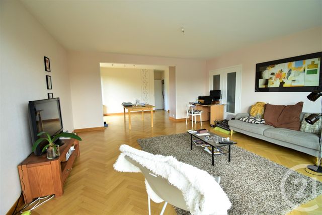 Appartement T4 à vendre - 4 pièces - 99.79 m2 - LAVAL - 53 - PAYS-DE-LOIRE - Century 21 Dréano Immobilier Appartement T4 à vendre - 4 pièces - 99.79 m2 - LAVAL - 53 - PAYS-DE-LOIRE - Century 21 Dréano Immobilier