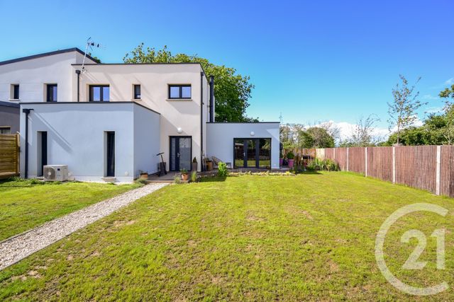 Afficher la photo en grand maison à vendre - 5 pièces - 122.0 m2 - LAVAL - 53 - PAYS-DE-LOIRE - Century 21 Dréano Immobilier