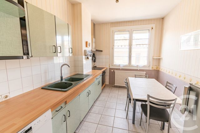 Appartement T3 à vendre - 3 pièces - 67.5 m2 - LAVAL - 53 - PAYS-DE-LOIRE - Century 21 Dréano Immobilier