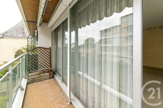Appartement T3 à vendre - 3 pièces - 74.6 m2 - LAVAL - 53 - PAYS-DE-LOIRE - Century 21 Dréano Immobilier